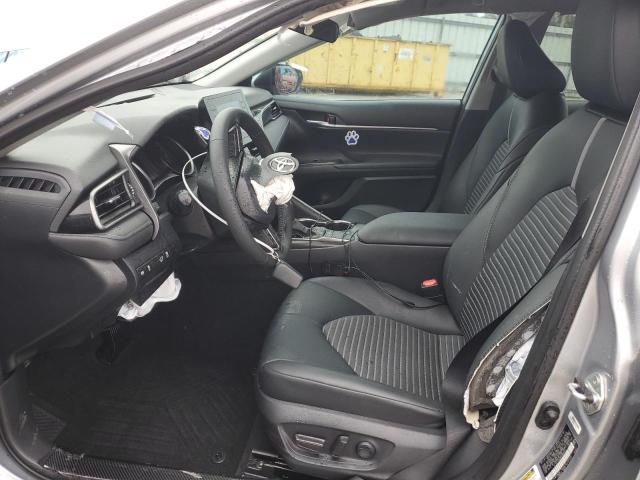 4T1G11AK8RU899032 - 2024 TOYOTA CAMRY SE NIGHT SHADE SILVER photo 7