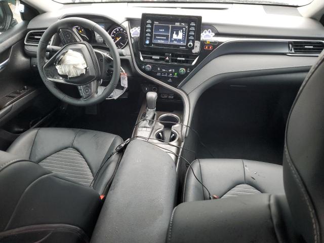 4T1G11AK8RU899032 - 2024 TOYOTA CAMRY SE NIGHT SHADE SILVER photo 8