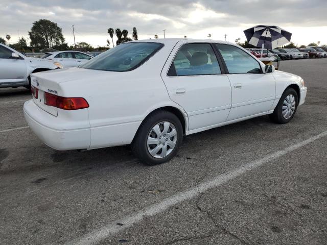 JT2BG22K210554164 - 2001 TOYOTA CAMRY CE WHITE photo 3