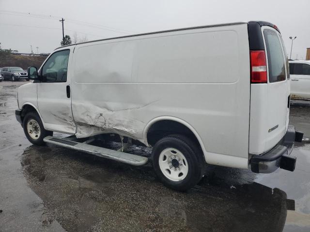 1GCWGAFP2N1212027 - 2022 CHEVROLET EXPRESS G2 WHITE photo 2