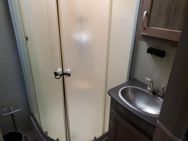 4YDT31924J1532553 - 2018 KEYSTONE SPRINTER TWO TONE photo 9