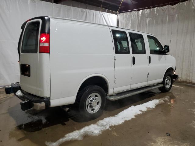 1GCWGAFP4N1155605 - 2022 CHEVROLET EXPRESS G2 WHITE photo 3