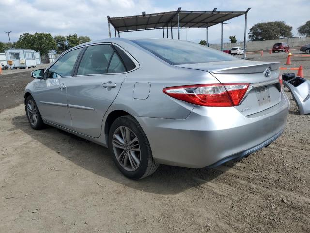 4T1BF1FK8FU097354 - 2015 TOYOTA CAMRY LE SILVER photo 2