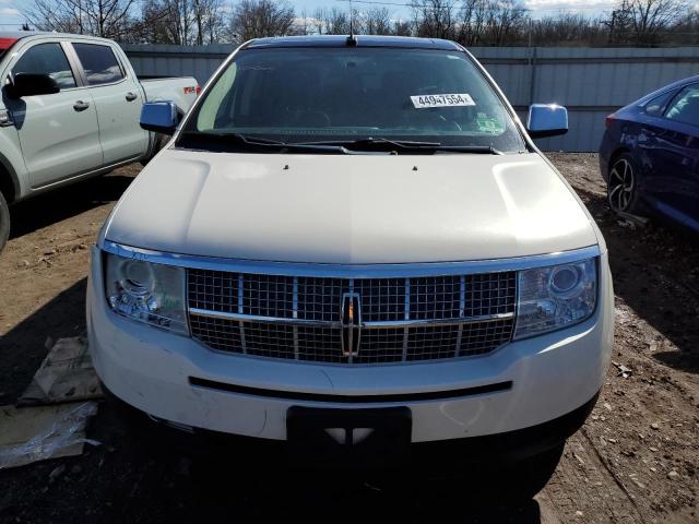 2LMDU88C38BJ32005 - 2008 LINCOLN MKX WHITE photo 5