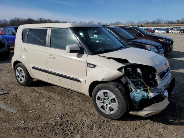 KNDJT2A50D7763697 - 2013 KIA SOUL WHITE photo 4