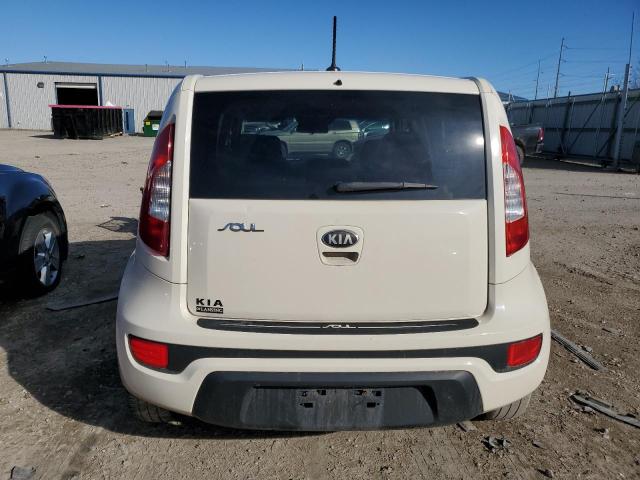 KNDJT2A50D7763697 - 2013 KIA SOUL WHITE photo 6