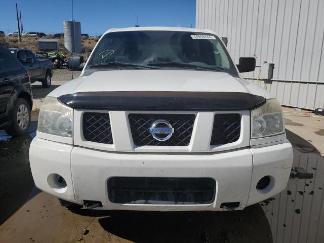 1N6AA06B65N554144 - 2005 NISSAN TITAN XE WHITE photo 5