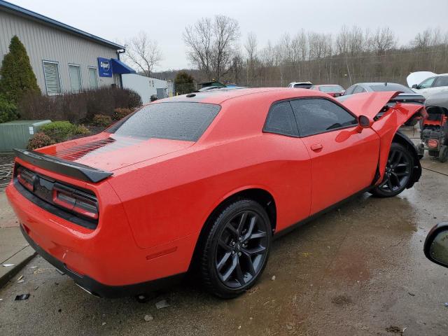 2C3CDZAGXNH137245 - 2022 DODGE CHALLENGER SXT RED photo 3