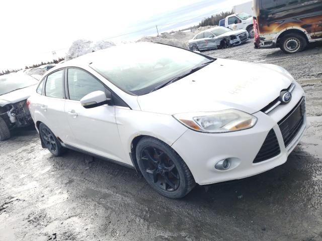 1FAHP3H25CL228428 - 2012 FORD FOCUS SEL WHITE photo 4