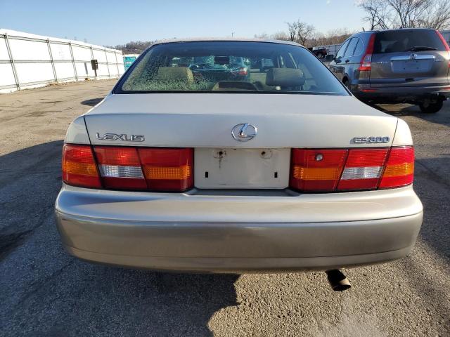 JT8BF22G0V0048780 - 1997 LEXUS ES 300 SILVER photo 6