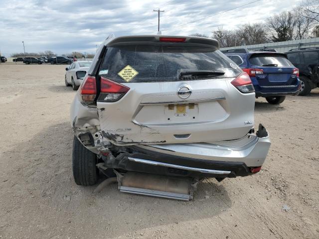 JN8AT2MT8JW464474 - 2018 NISSAN ROGUE S SILVER photo 6