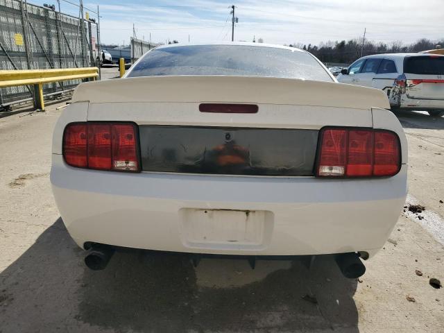 1ZVHT82H985202164 - 2008 FORD MUSTANG GT WHITE photo 6