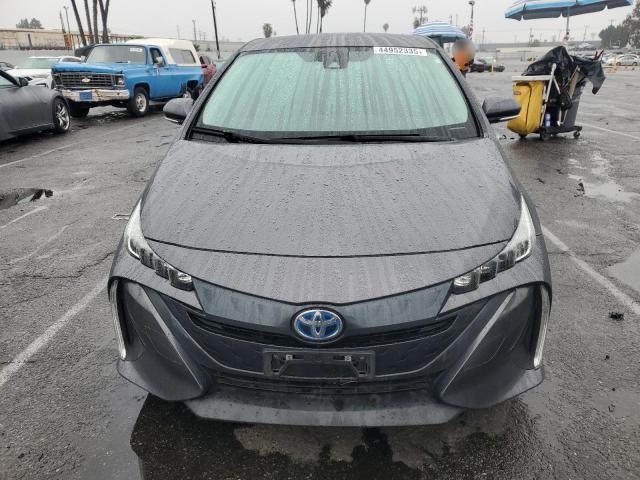 JTDKARFP7K3113413 - 2019 TOYOTA PRIUS PRIM 灰色 照片 5