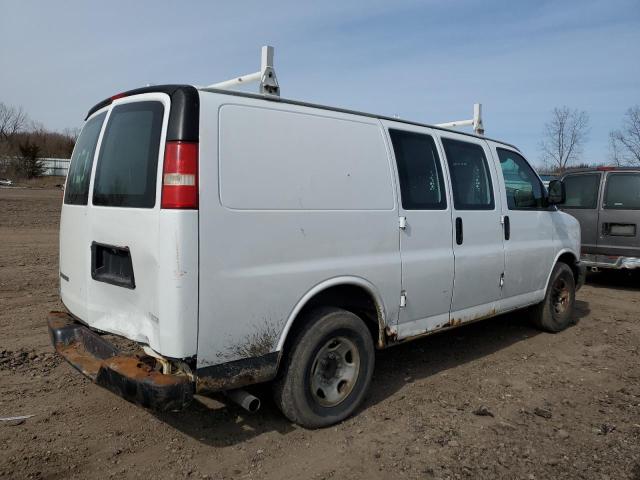 1GCGG25C181171662 - 2008 CHEVROLET EXPRESS G2 WHITE photo 3