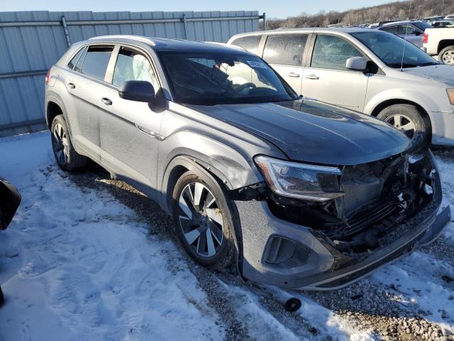 1V2HE2CA4RC201138 - 2024 VOLKSWAGEN ATLAS CROS SE GRAY photo 4