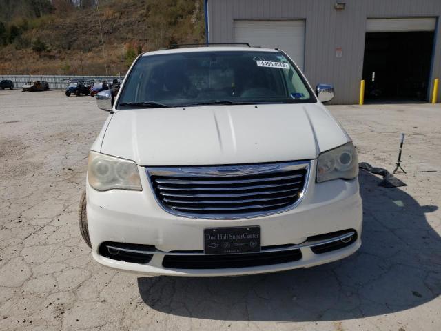 2C4RC1GG2CR169163 - 2012 CHRYSLER TOWN & COU LIMITED WHITE photo 5