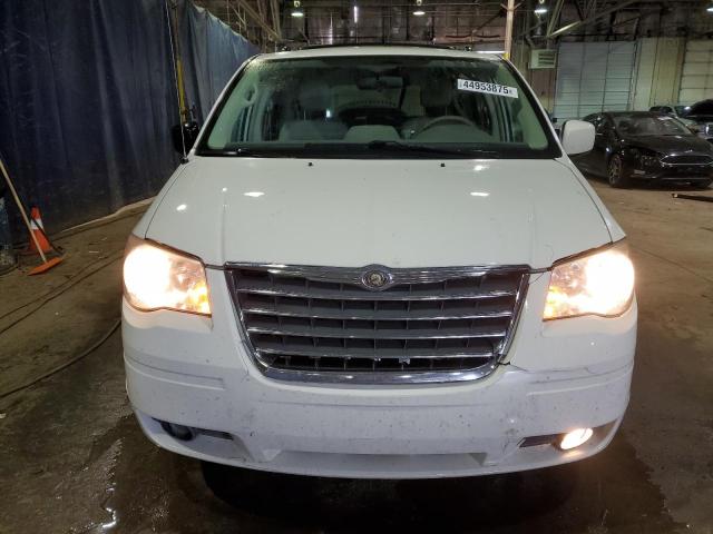 2A8HR54P18R128478 - 2008 CHRYSLER TOWN & COU TOURING WHITE photo 5