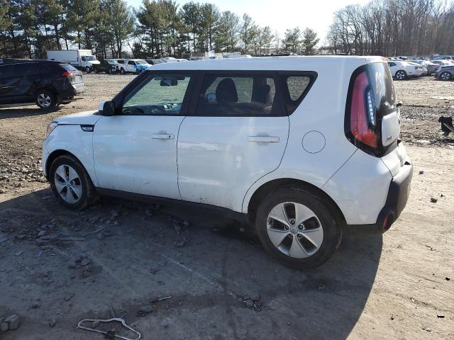 KNDJN2A25G7406911 - 2016 KIA SOUL WHITE photo 2