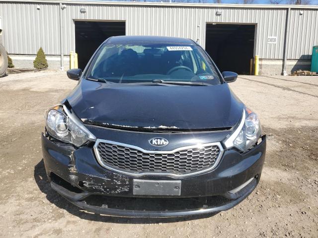 KNAFK4A60G5470957 - 2016 KIA FORTE LX BLACK photo 5