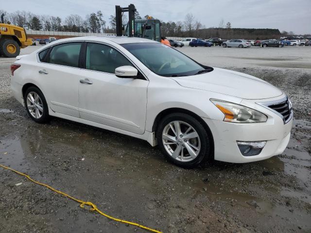 1N4AL3AP4DC273039 - 2013 NISSAN ALTIMA 2.5 WHITE photo 4