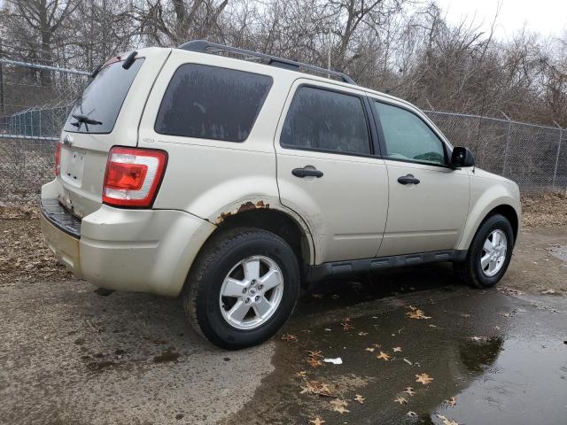 1FMCU9D73BKB34775 - 2011 FORD ESCAPE XLT GOLD photo 3