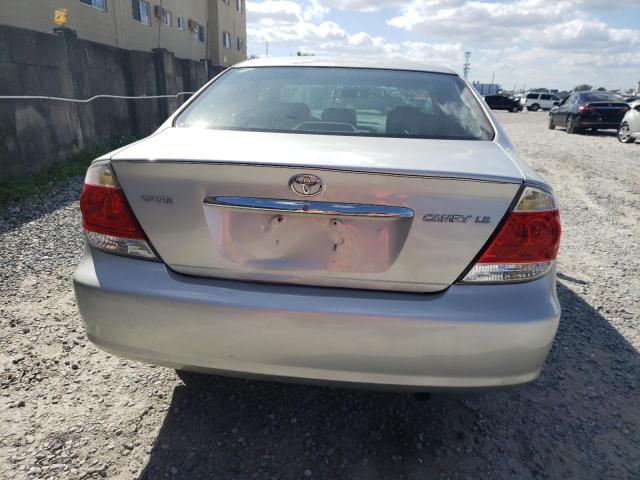 4T1BE30K45U100174 - 2005 TOYOTA CAMRY LE SILVER photo 6
