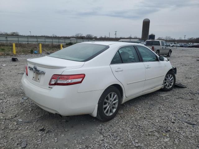 4T1BF3EK9BU741662 - 2011 TOYOTA CAMRY BASE WHITE photo 3