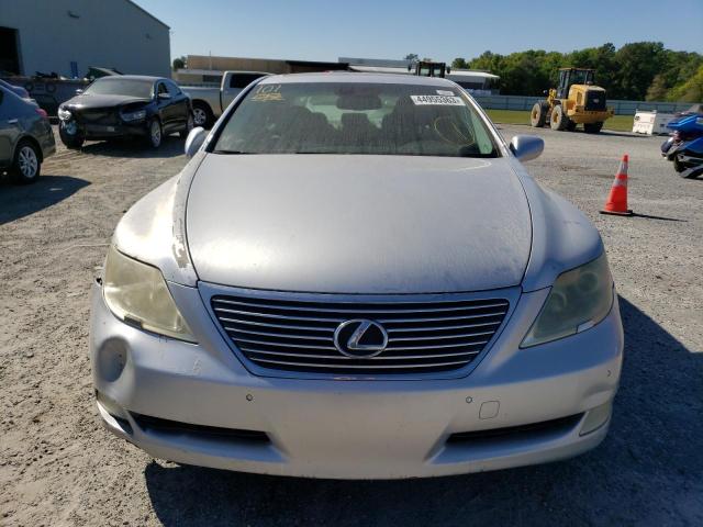 JTHGL46F785027766 - 2008 LEXUS LS 460L SILVER photo 5