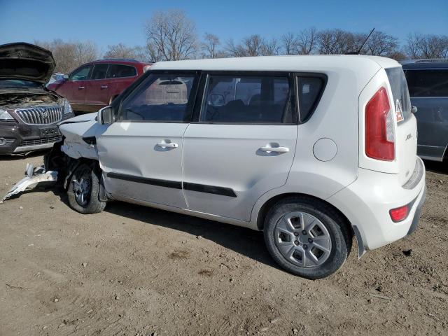 KNDJT2A57C7439368 - 2012 KIA SOUL WHITE photo 2