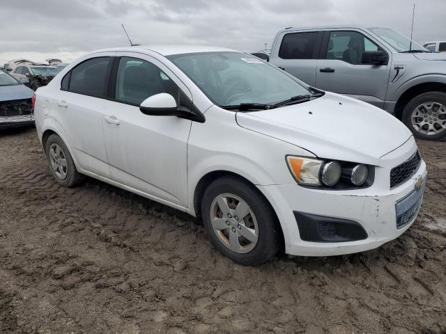 1G1JA5SH2F4116442 - 2015 CHEVROLET SONIC LS WHITE photo 4