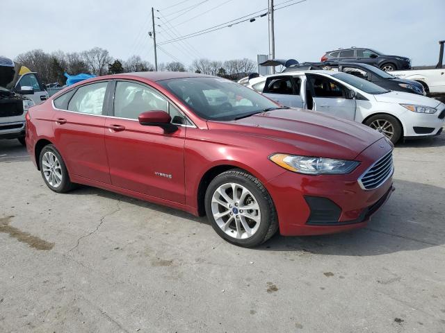 3FA6P0LU1KR256922 - 2019 FORD FUSION SE RED photo 4