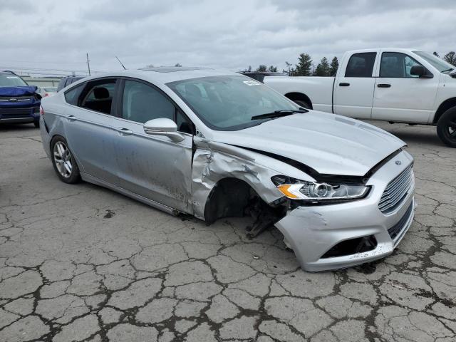 3FA6P0H78DR122222 - 2013 FORD FUSION SE SILVER photo 4