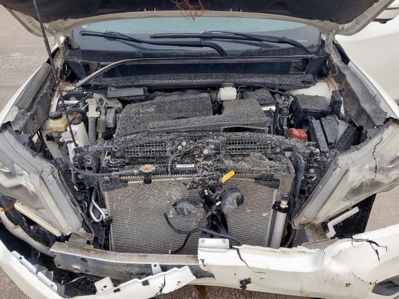 5N1DR2MN1JC627245 - 2018 NISSAN PATHFINDER S 白色 照片 12