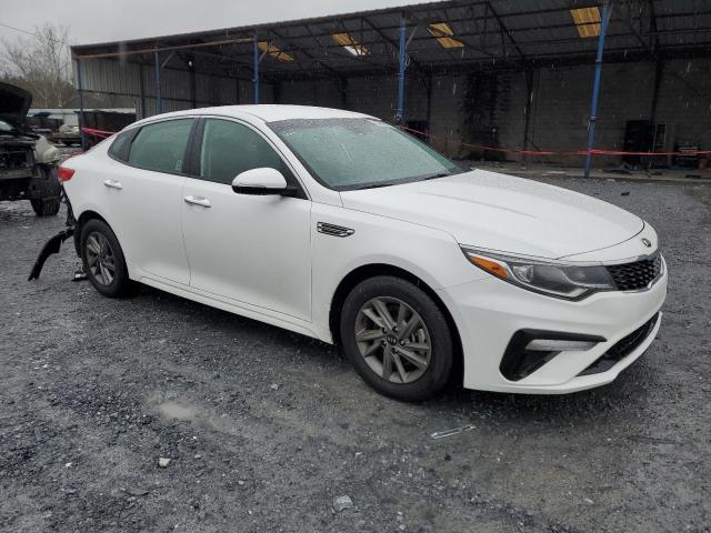 5XXGT4L35LG441533 - 2020 KIA OPTIMA LX WHITE photo 4