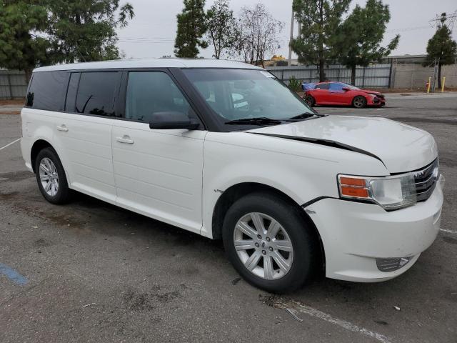 2FMGK5BC9CBD16735 - 2012 FORD FLEX SE WHITE photo 4