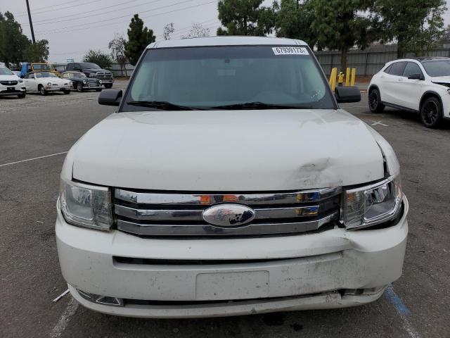 2FMGK5BC9CBD16735 - 2012 FORD FLEX SE WHITE photo 5