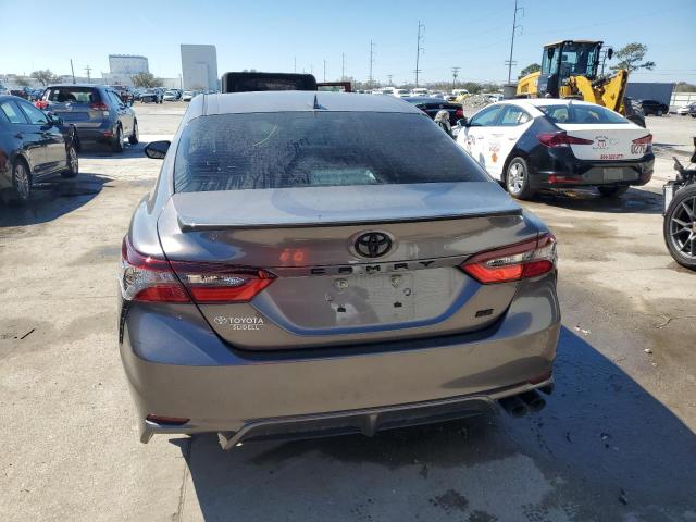 4T1G11AK6RU218253 - 2024 TOYOTA CAMRY SE NIGHT SHADE GRAY photo 6