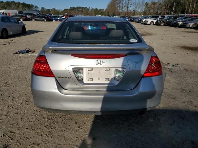 1HGCM564X6A083658 - 2006 HONDA ACCORD LX SILVER photo 6