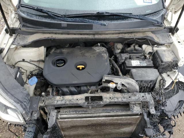 KNDJP3A5XJ7552349 - 2018 KIA SOUL + WHITE photo 11