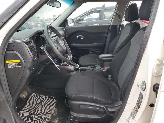 KNDJP3A5XJ7552349 - 2018 KIA SOUL + WHITE photo 7