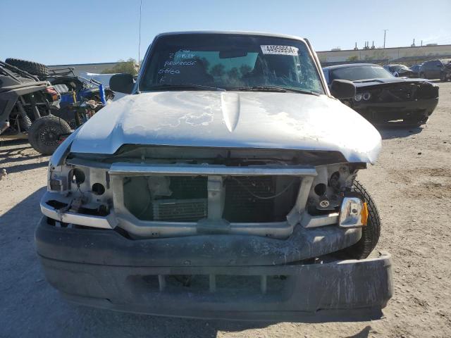 1FTYR10U84PB43812 - 2004 FORD RANGER SILVER photo 5