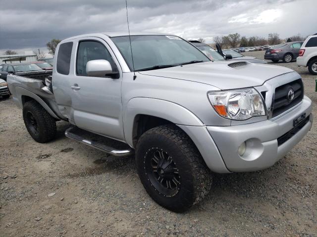 5TETU62N95Z116351 - 2005 TOYOTA TACOMA PRERUNNER ACCESS CAB SILVER photo 4