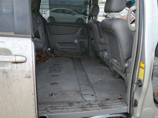 5TDZA22C94S188429 - 2004 TOYOTA SIENNA XLE SILVER photo 11