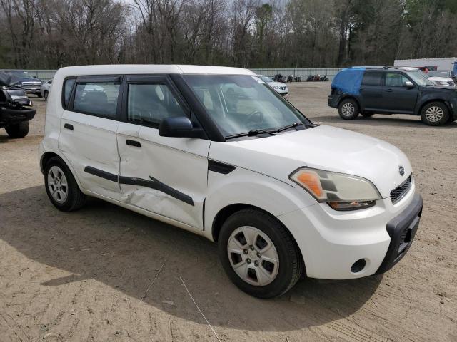 KNDJT2A11A7030325 - 2010 KIA SOUL WHITE photo 4