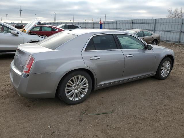 2C3CCAKT8DH667065 - 2013 CHRYSLER 300C SILVER photo 3