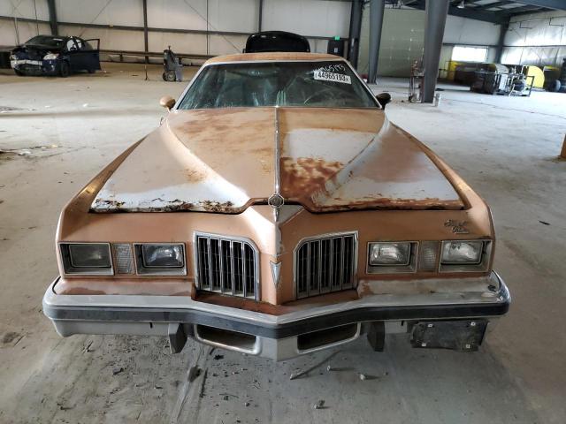 2H57Z7P324351 - 1977 PONTIAC GRAND PRIX 棕色 照片 5