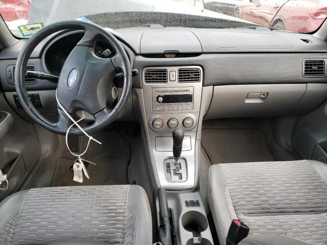 JF1SG65654H705605 - 2004 SUBARU FORESTER 2.5XS შავი ფოტო 8