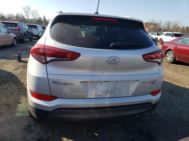 KM8J3CA27GU073877 - 2016 HYUNDAI TUCSON LIMITED SILVER photo 6