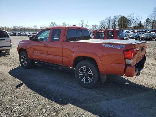 5TFSZ5AN2HX062993 - 2017 TOYOTA TACOMA ACCESS CAB ნარინჯისფერი ფოტო 2