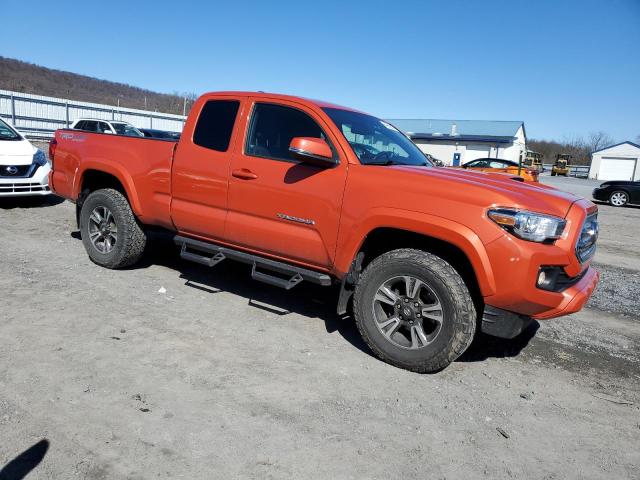 5TFSZ5AN2HX062993 - 2017 TOYOTA TACOMA ACCESS CAB ნარინჯისფერი ფოტო 4